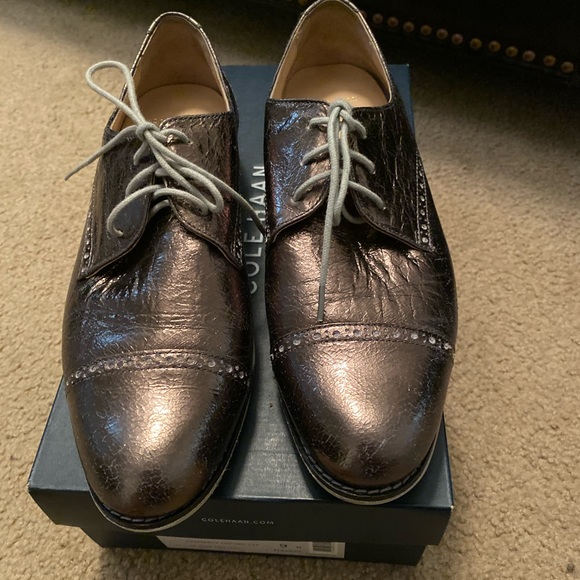 Cole Haan Women’s Oxford Lace up Shoe - Picture 1 of 6